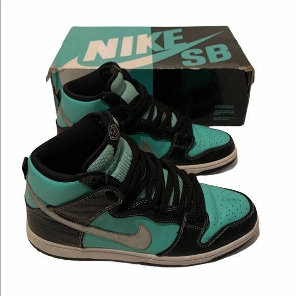 Nike SB Dunk Diamond Supply Tiffany Size